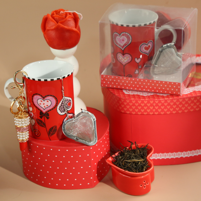 Valentine’s Day Heart-Shaped Tea Set