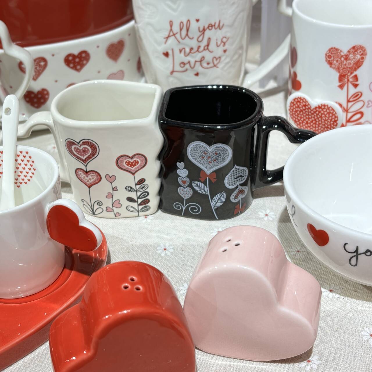 Couple mugs