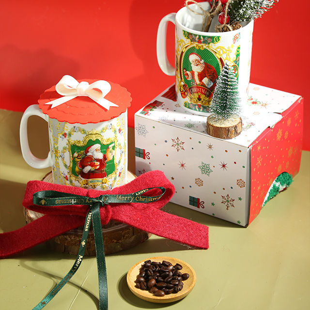 Christmas Mug with Ribbon Lid