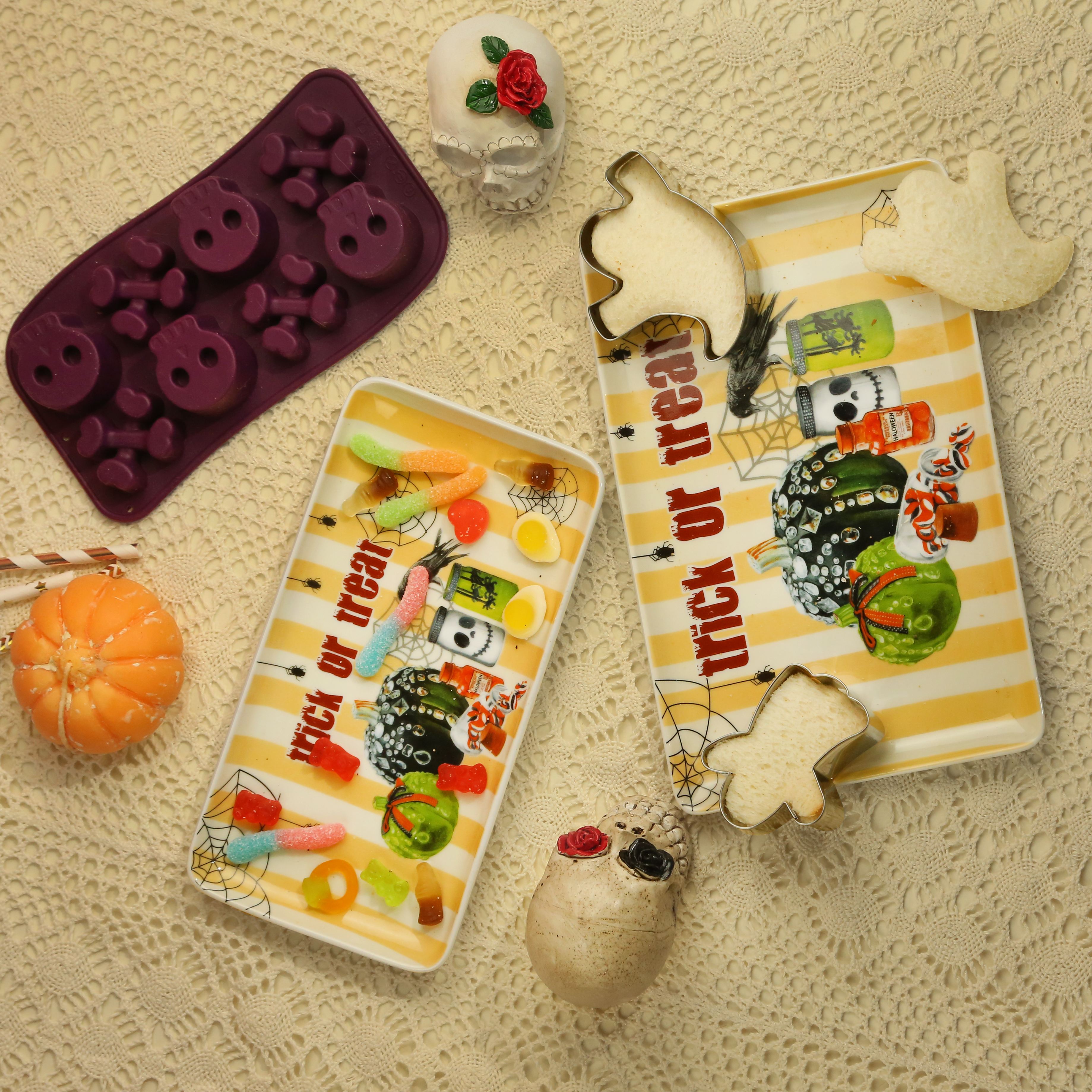 Halloween candy set