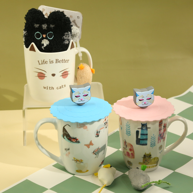 The Cat Gallery Mug plus Lid