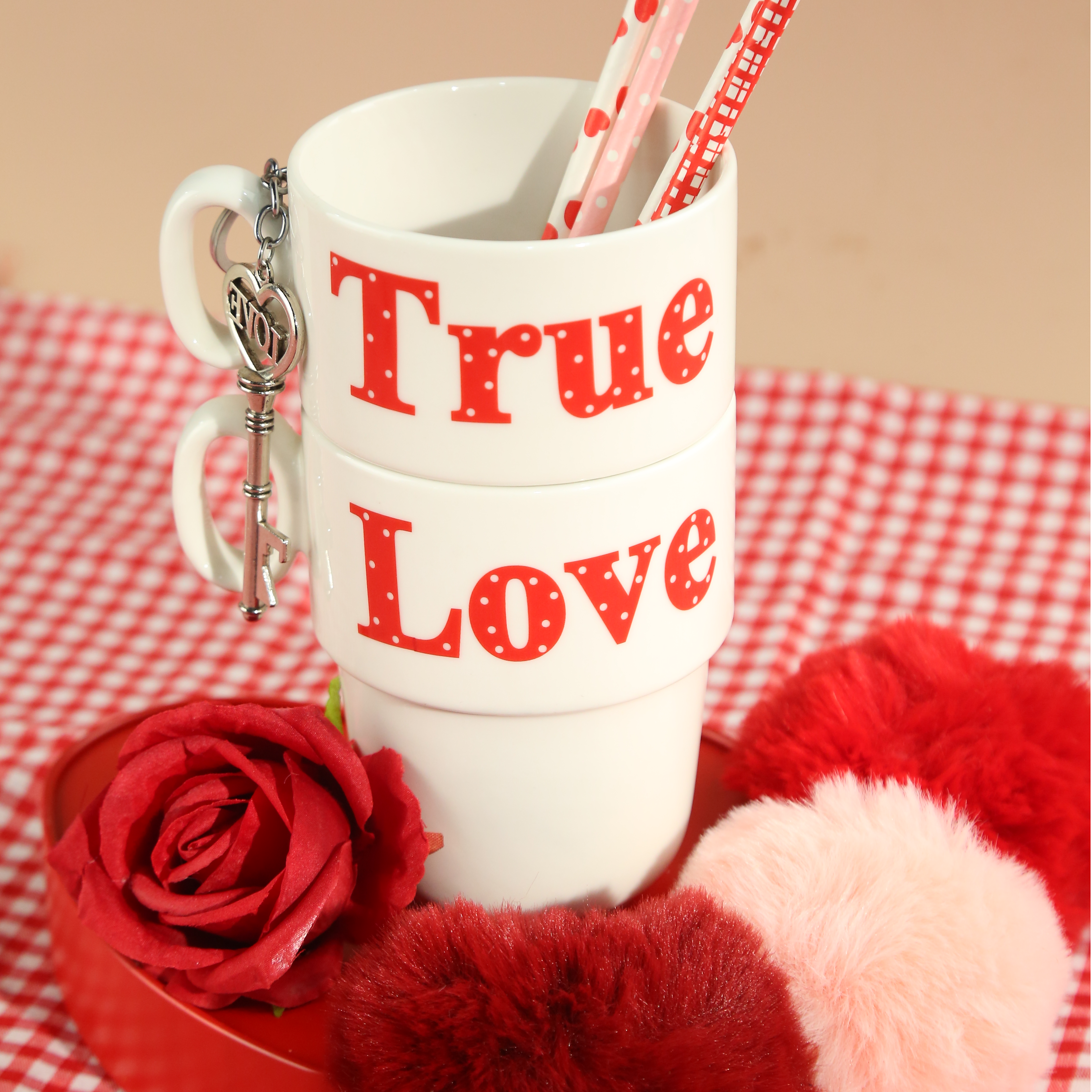 Couple mugs