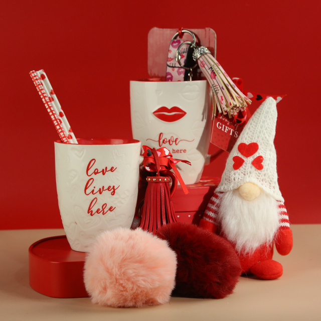 Heart mug and keychain set