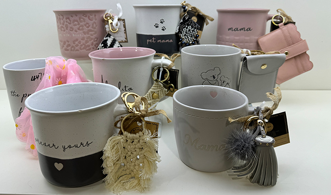 Azzure Home mugs display
