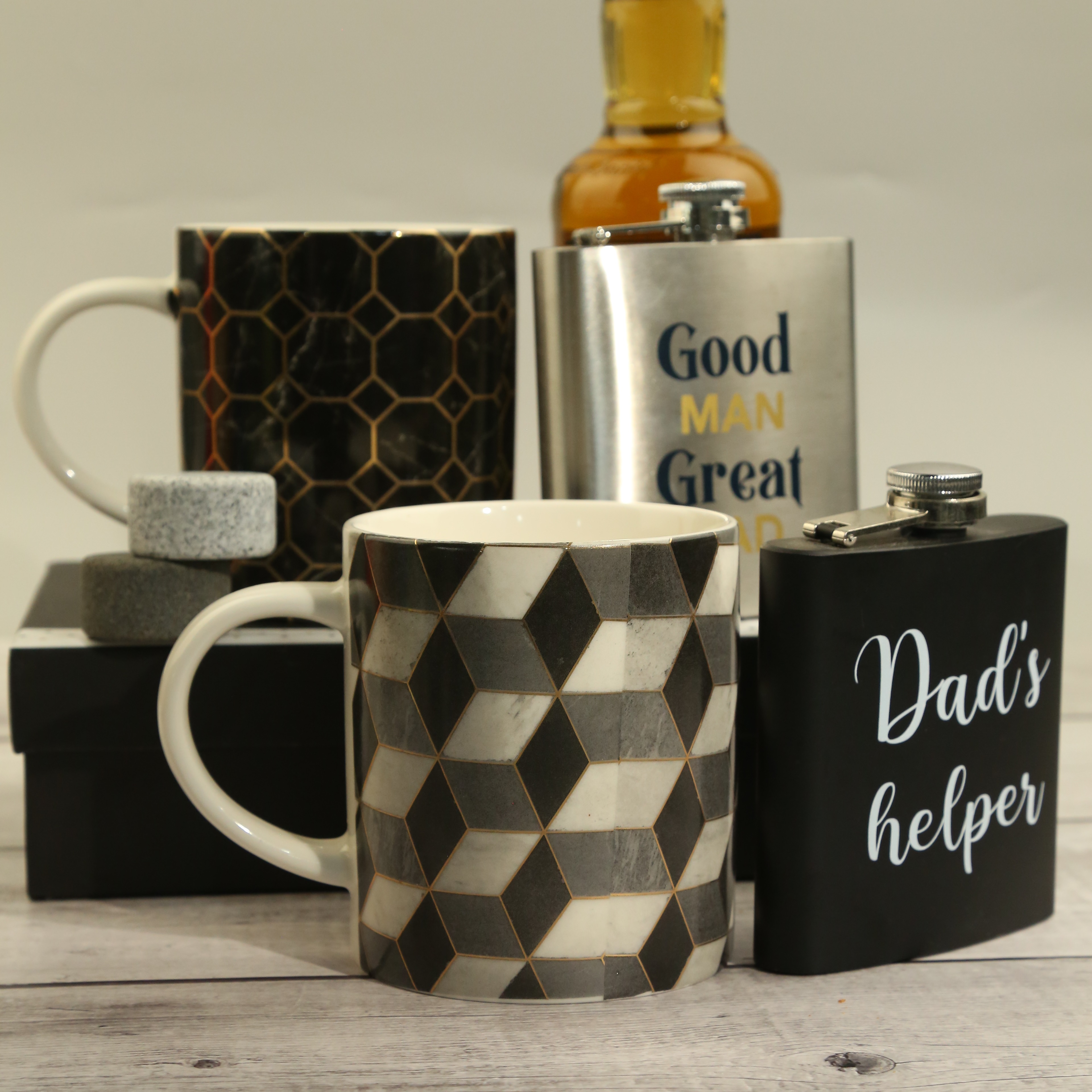 Camper Mug &Hip Flask: Adventure in Every Sip!